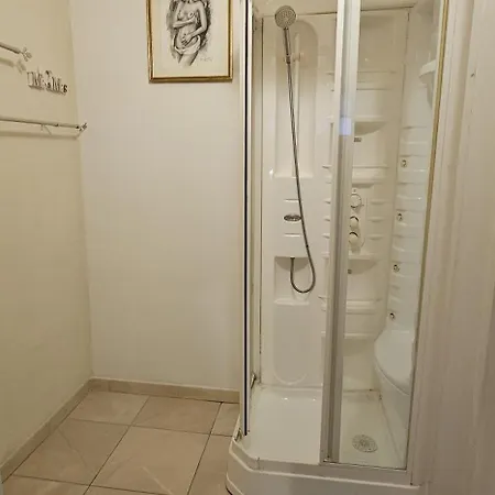 Apartman King And Bologna